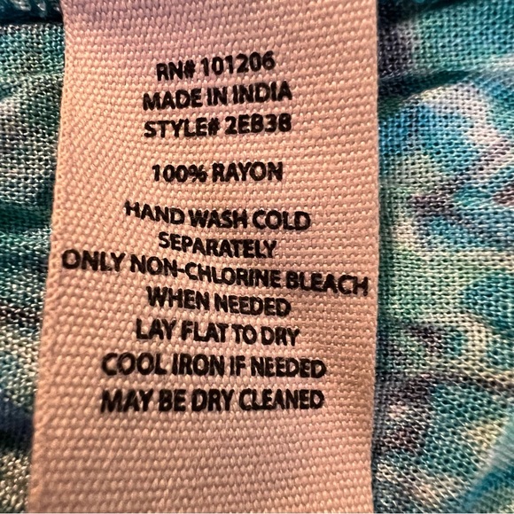 Soft Surroundings Marianna Geo Batik
Chalis Tiered Midi Dress. Size Medium. - Picture 10 of 12